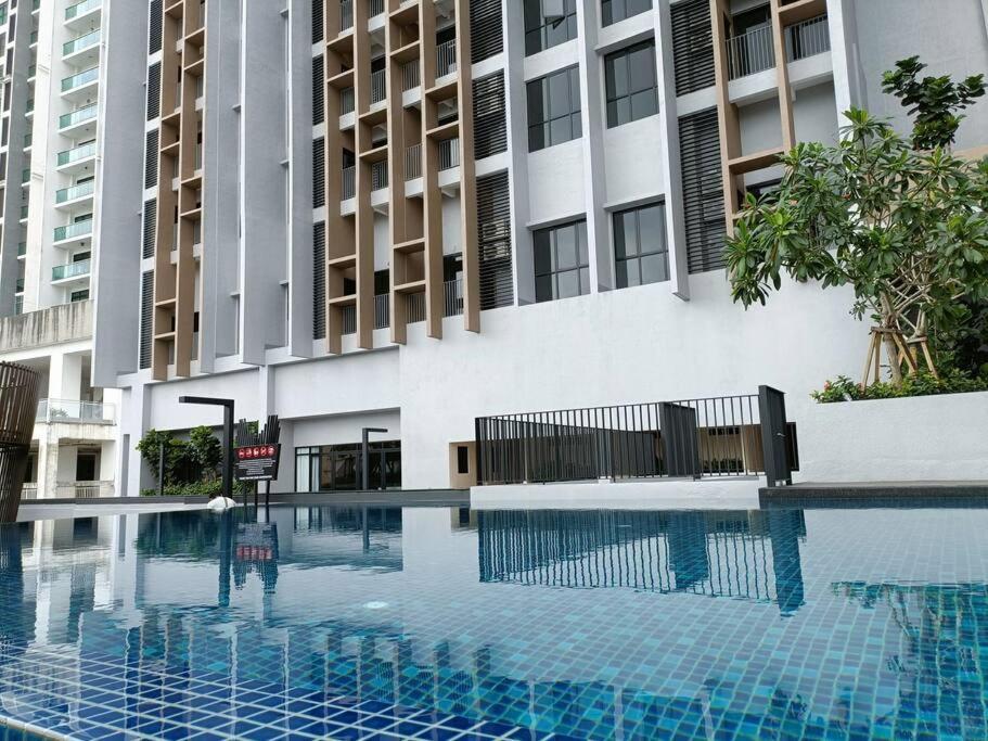 Sky Trees 4 Guests High Floor Smart Tv Garden View A1801 Leilighet Johor Bahru Eksteriør bilde
