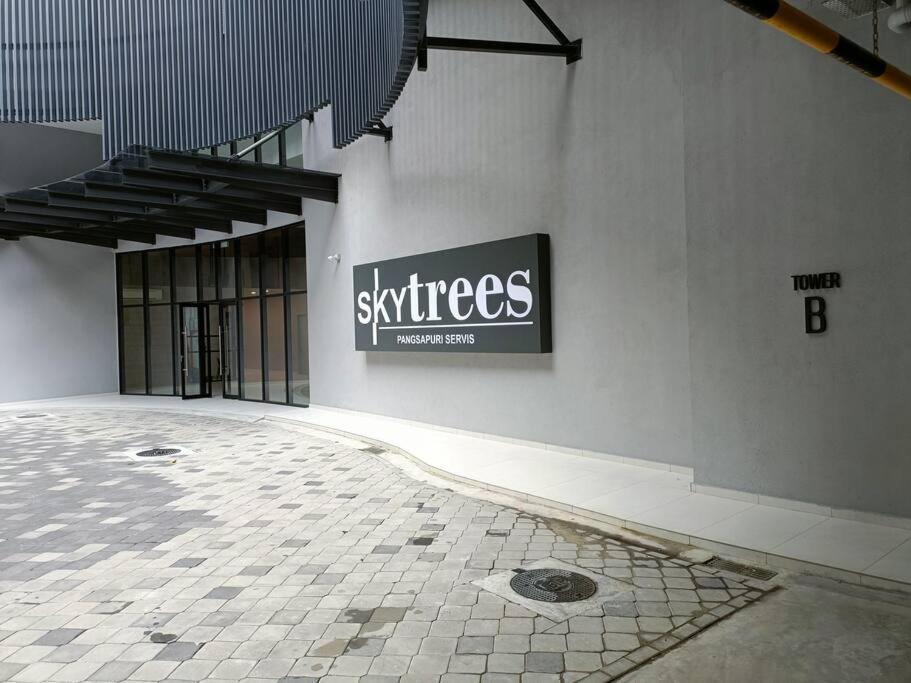 Sky Trees 4 Guests High Floor Smart Tv Garden View A1801 Leilighet Johor Bahru Eksteriør bilde