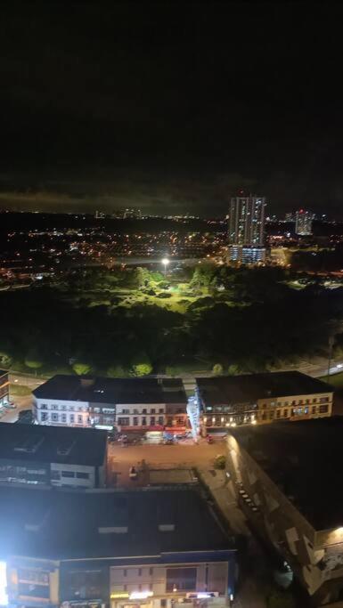 Sky Trees 4 Guests High Floor Smart Tv Garden View A1801 Leilighet Johor Bahru Eksteriør bilde