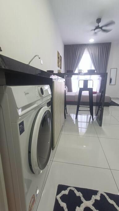 Sky Trees 4 Guests High Floor Smart Tv Garden View A1801 Leilighet Johor Bahru Eksteriør bilde